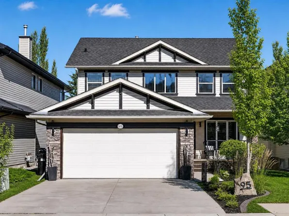 95 E Crestmont Dr SW, Calgary, AB T3B 5Z6