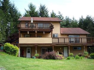 450 NE Pine Camp Rd, Belfair, WA 98528