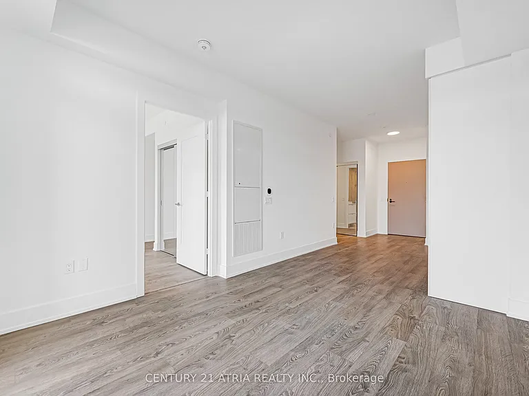 858 Dupont St #318 — Photo 18