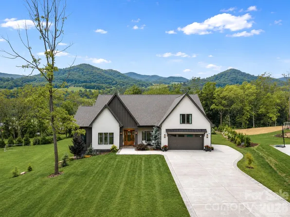 133 Annabelle Linn Dr, Fairview, NC 28730