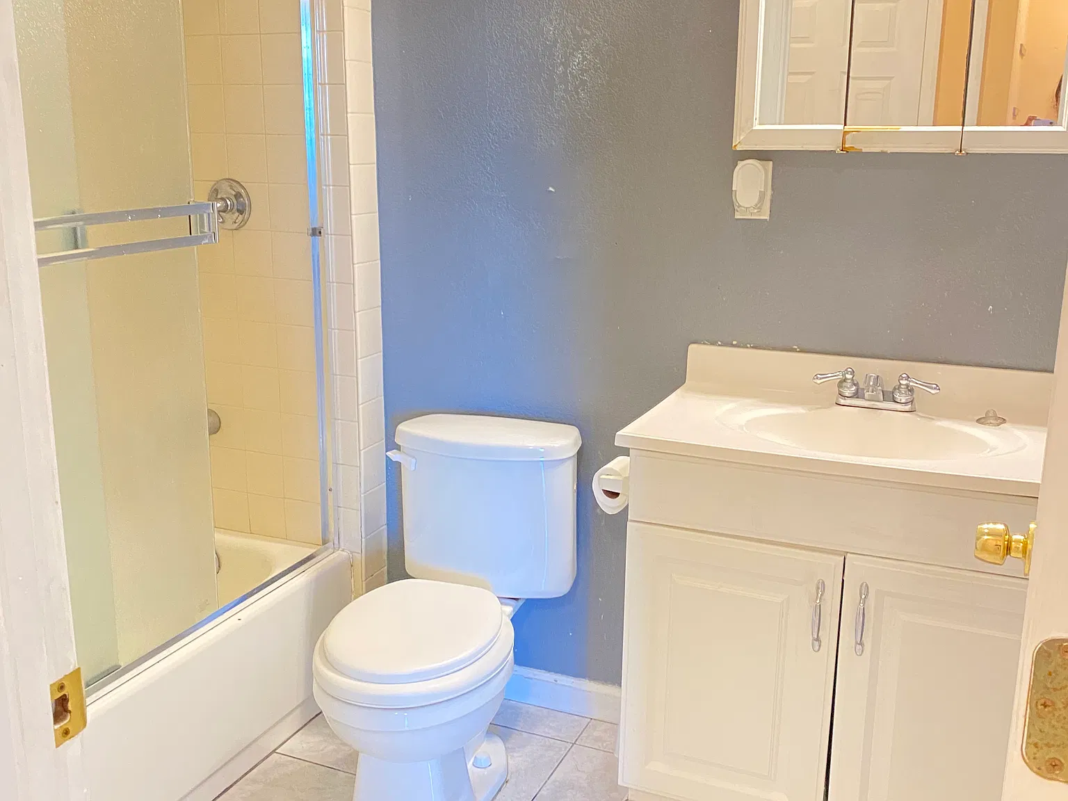 1 bed, $2,000 — Photo 3