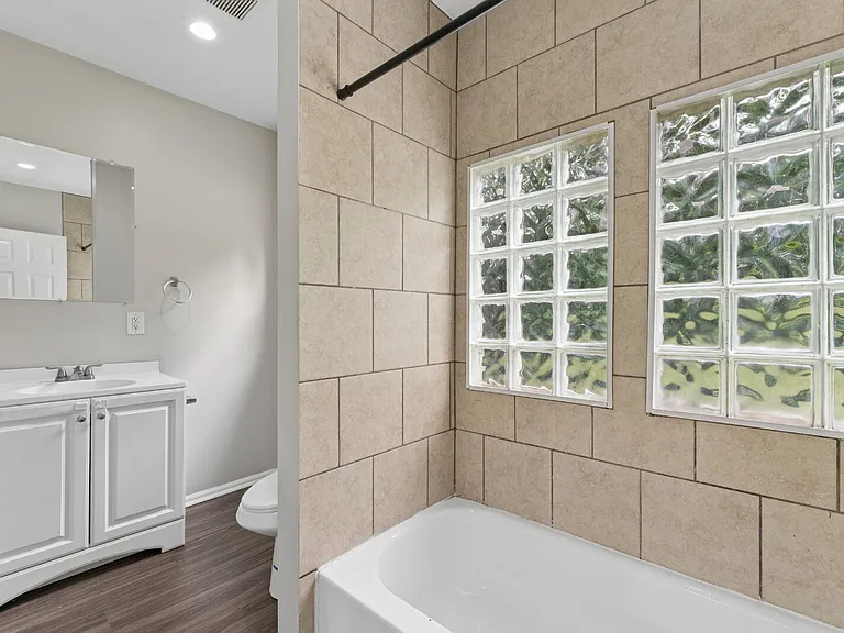 7036 Willow Ave — Photo 18