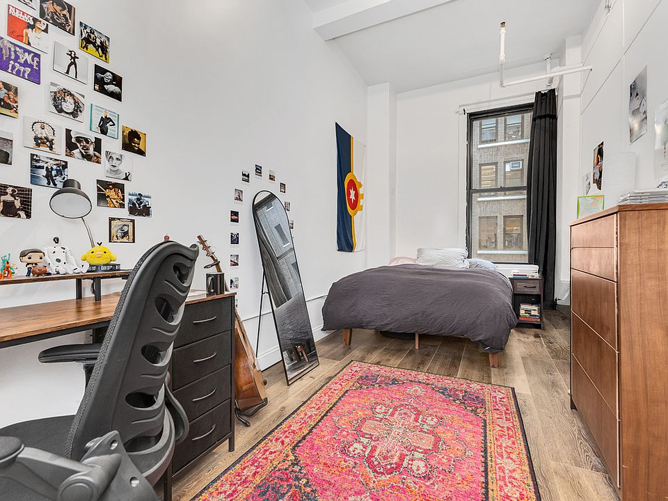 1st image of 255 W 36th St Rm 601