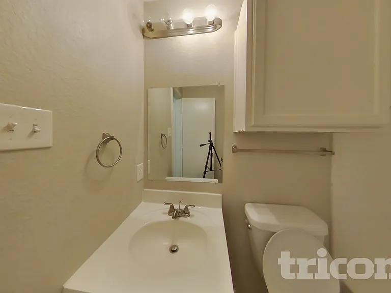 2033 Feather Ln — Photo 13