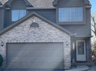 982 Ascot Dr, Elgin, IL 60123
