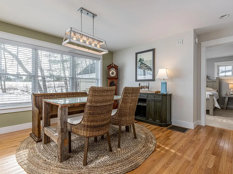 23 Lacosta Dr — Photo 11