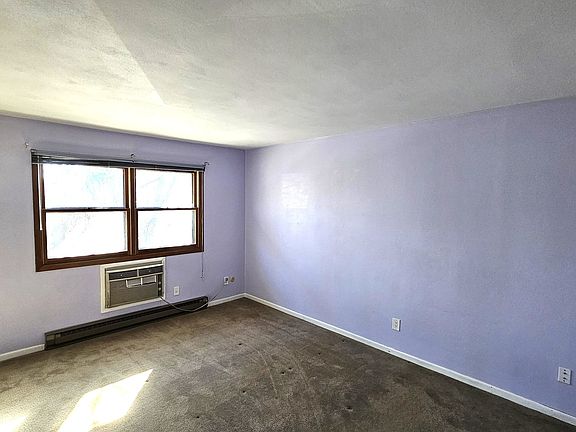 5th image of 150 Flintridge Dr APT 5