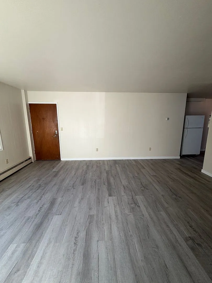 533 E. 24th - NN50/50 — Photo 3