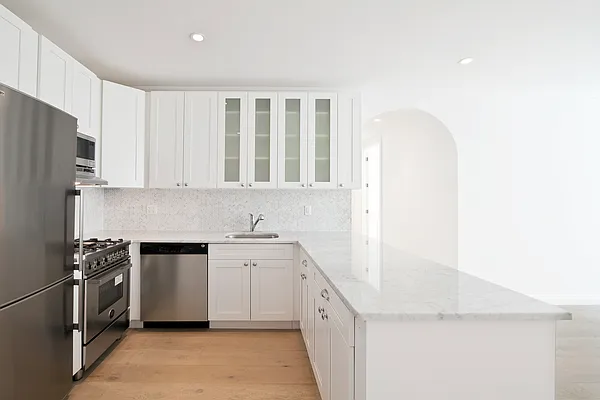 Rented by Bold New York | media 6