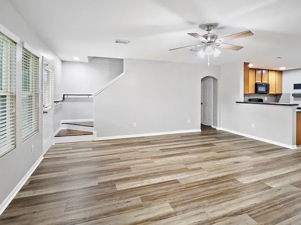 15607 Sheldon Ridge Way, Houston, TX 77044