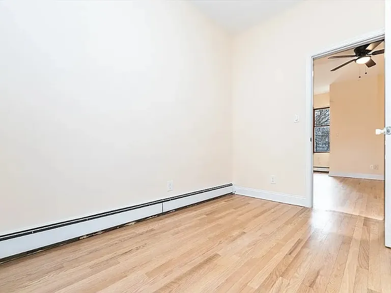 878 Greene Ave #3L — Photo 8