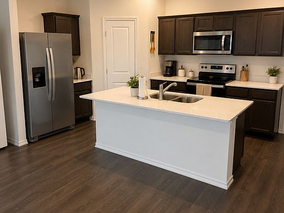 3rd image of 321 Sage St #321