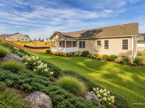 206 Langley Dr, Waynesboro, VA 22980