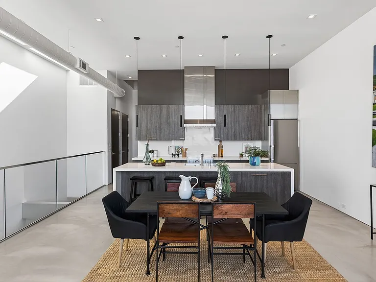 811 Folger Ave — Photo 15