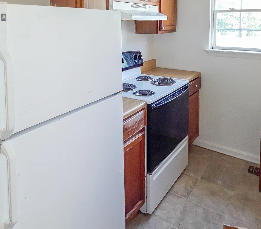 3 bed, 1200 sqft, $1,399 — Photo 2