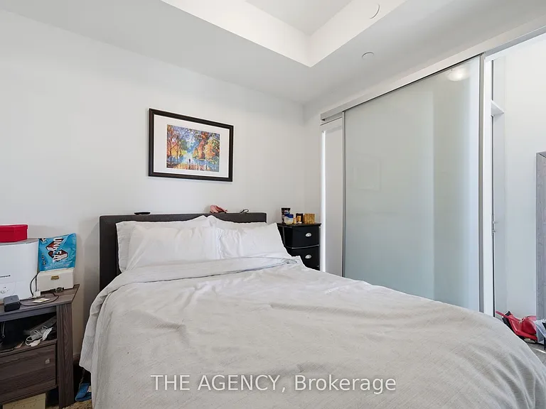 1 Yorkville Ave #804 — Photo 12