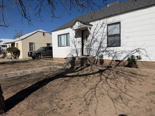 706 N Ash St, Carlsbad, NM 88220