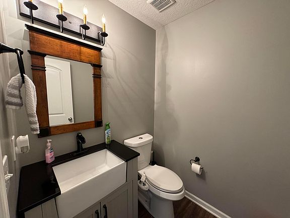 5th image of 3938 Snowshoe Ave