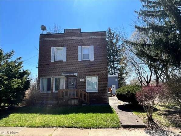868 Jason Ave, Akron, OH 44314