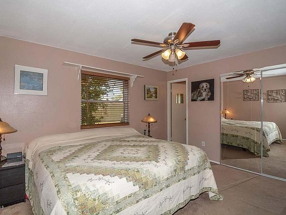 4th image of 3249 E Sunnyside Dr