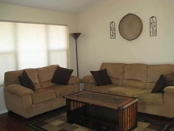 3rd image of 615 Luella Ln