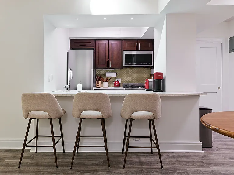 225 E 63rd St #LFF — Photo 5
