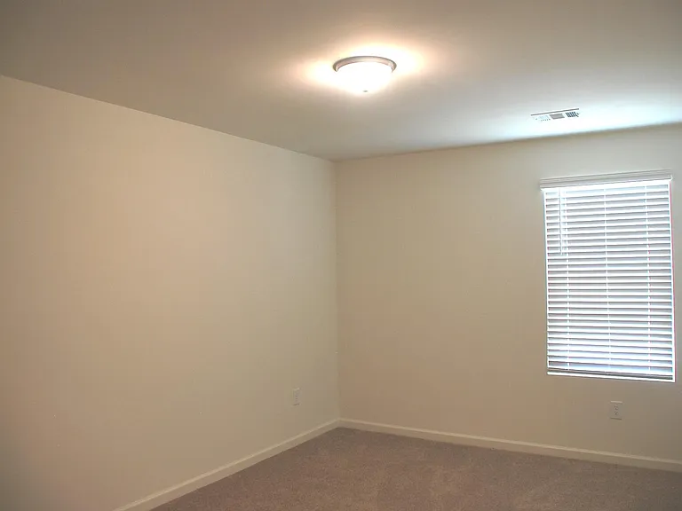 4685 Bluffton Ct — Photo 30