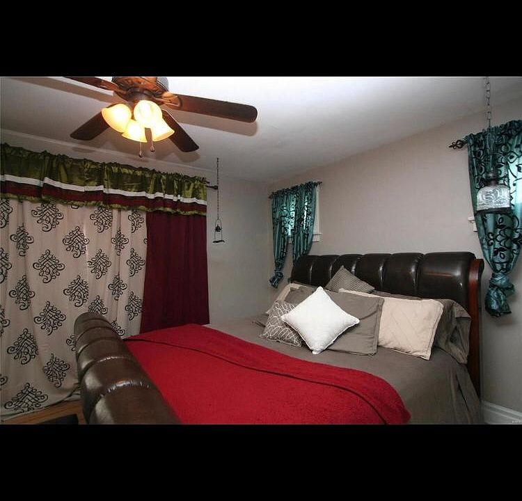 2nd image of 8202 Gravois Rd