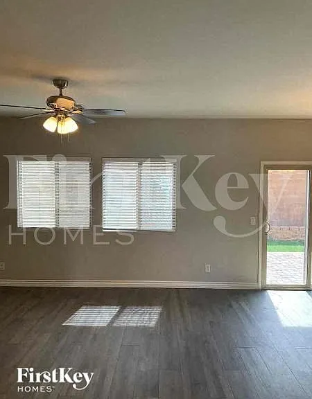5412 Mercury Springs Dr — Photo 2