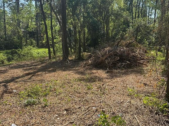 2nd image of 3044 Wheeler Road