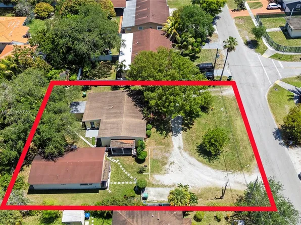 1491 NE 143rd St, Miami, FL 33161