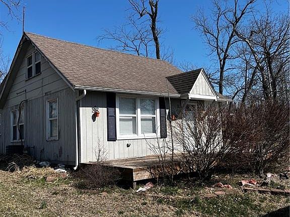 2nd image of 33 A St