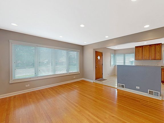 5th image of 11059 Shelley Ct