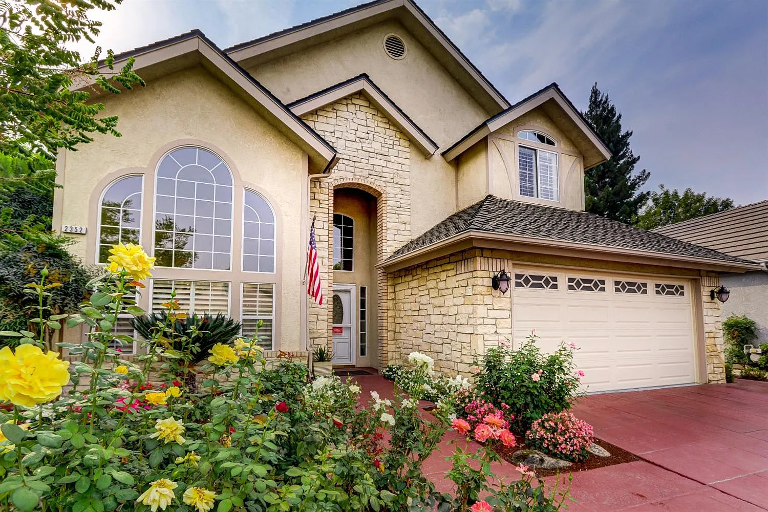 2352 Dawson Cove Ln photo 1