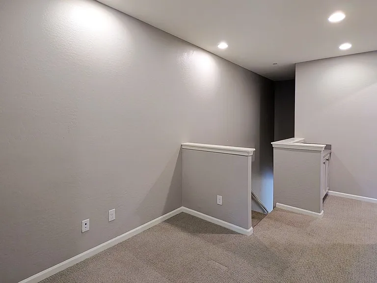 2477 W Market Pl #11 — Photo 15