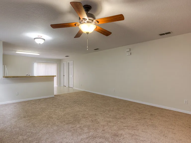 735 Windrose Dr — Photo 5