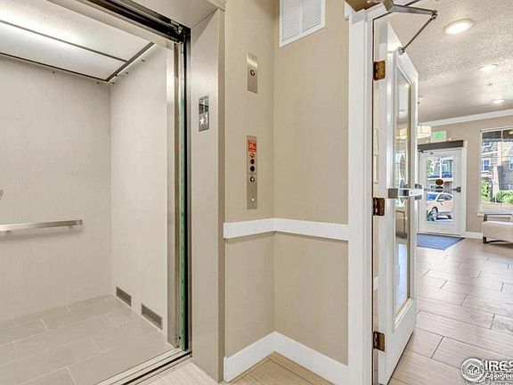 5th image of 4622 Hahns Peak Dr #307