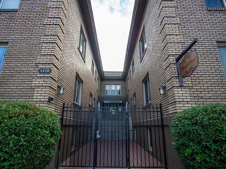 1532 NE 14th Ave #10 — Photo 13