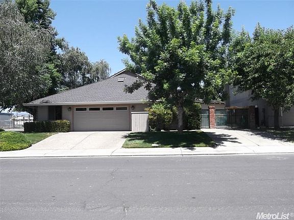 3rd image of 6740 Harrisburg Pl