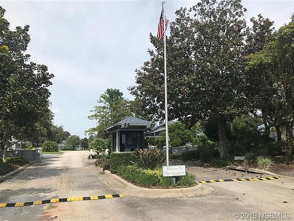 3rd image of 1108 Loch Lomond Ct