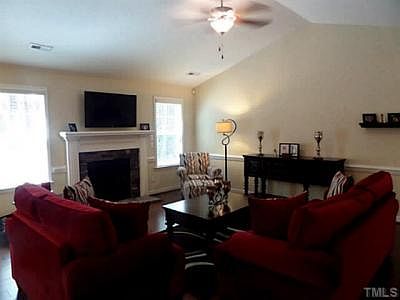 2nd image of 85 Hibernia Ct