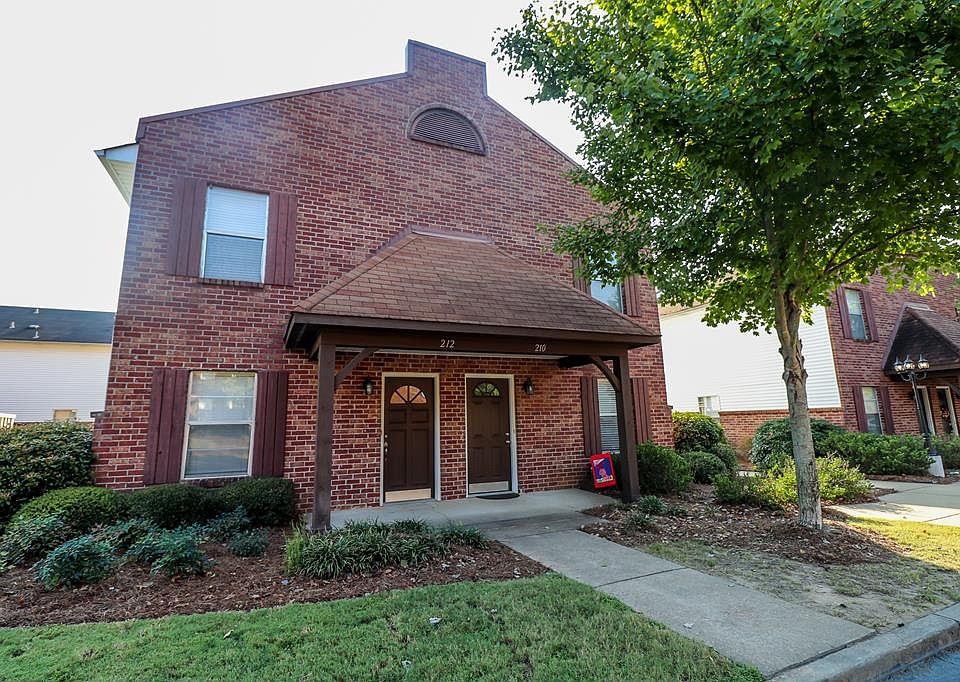 1st image of 212 Edinburg Way