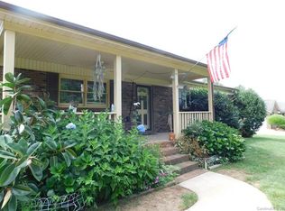 2598 Queens Dr, Lincolnton, NC 28092