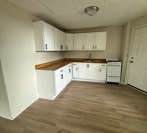 2nd image of 276 Highland St #1F
