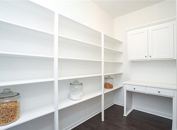 3rd image of 4541 Millridge St