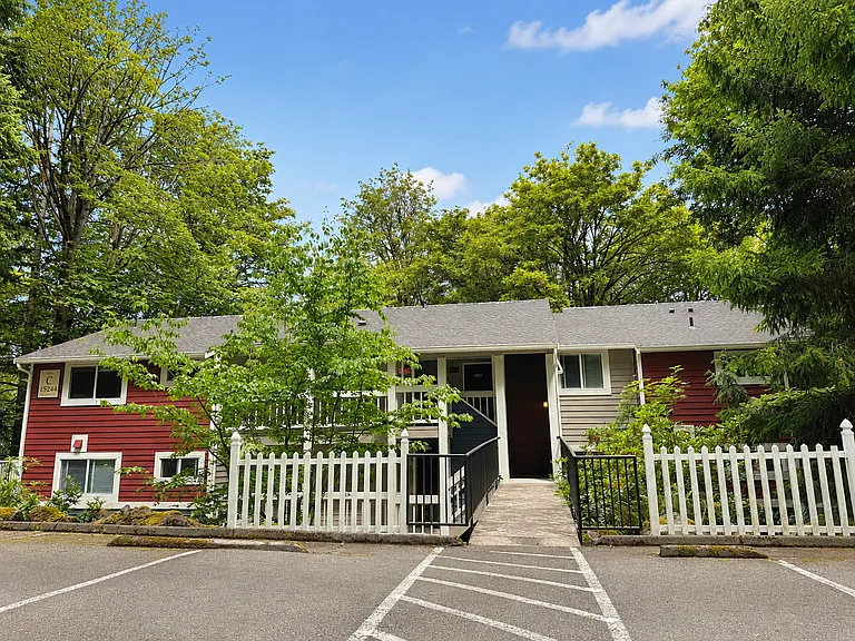 15244 SE 43rd St #C-301 — Photo 5