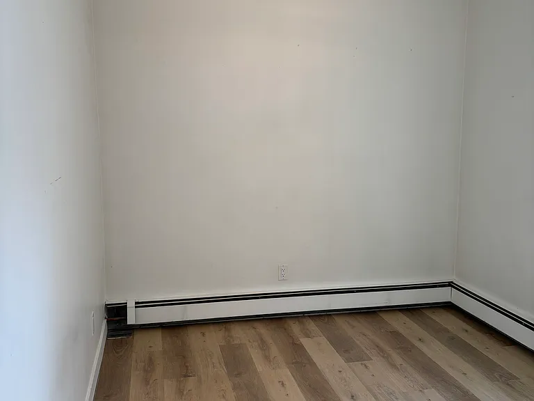 2205 Smith St — Photo 6