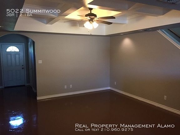 4th image of 5022 Summit Wood