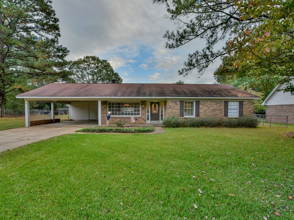 1st image of 11475 Marion Oaks Dr