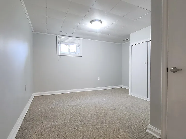 114 Empress Ave #LOWER — Photo 14